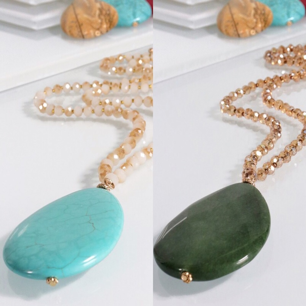 NATURAL STONE TEARDROP PENDANT GLASS BEAD NECKLACE - Picture 3 of 7